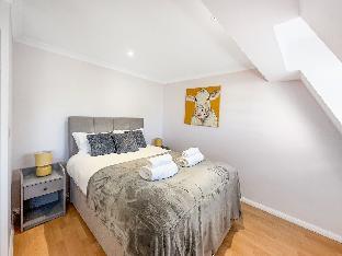 Serene 2BR Retreat in Bishop's Stortford - image 4