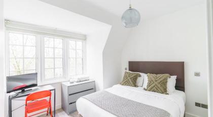 The Apartments Kensington High Street - image 19