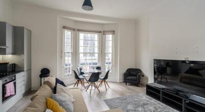 The Apartments Kensington High Street - image 3