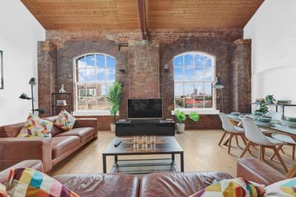 Large Industrial Style 2 Bedroom Flat!
