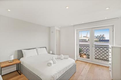 Monthly Stays! 2 Bed Stunning Riverside Apartment