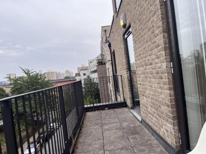 Lovely Charming 2-Bedroom Apartment in Bow London