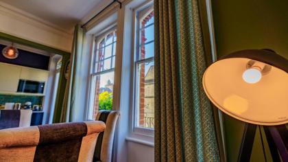 Stylish One Bedroom Flat in Kensingston London - image 11