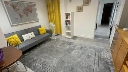 Entire One Double Bedroom apartment - image 6