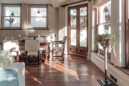 HRC-16 Harcourt Terrace - image 24