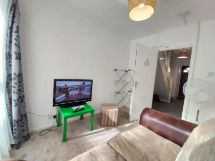 London Oldbury house rooms - image 21