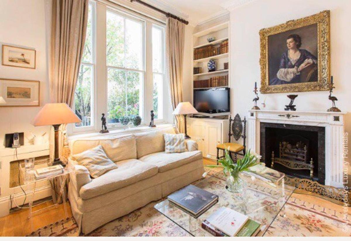 Quintessentially Classy English Apt In Chelsea London - main image