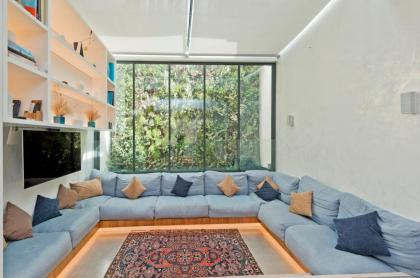 Amazing South Kensington Mews House by UnderTheDoormat - image 13