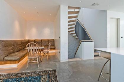 Amazing South Kensington Mews House by UnderTheDoormat - image 14