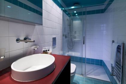London Paddington Apartments - image 21