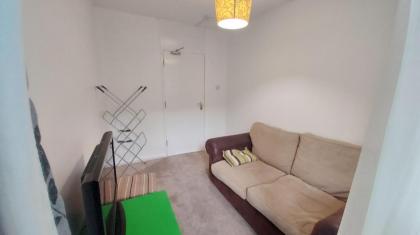 Oldbury house rooms - image 28