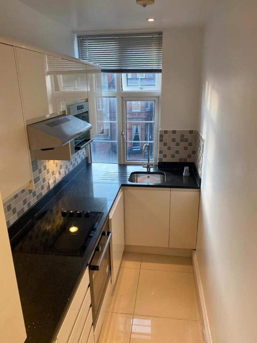 Centro Swiss Cottage Beautiful 2 bedroom - image 7