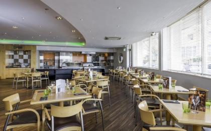 Best Western London Heathrow Ariel Hotel - image 10