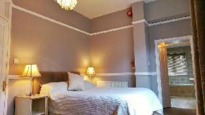 Glendevon House Hotel - image 4