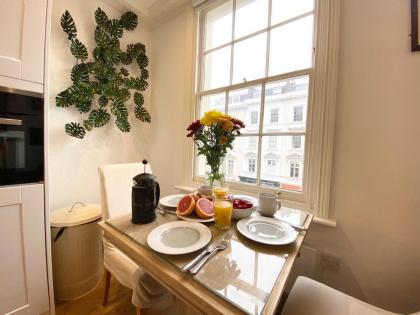 Stylish Apartments in Pimlico & Westminster - image 14