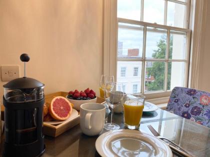 Stylish Apartments in Pimlico & Westminster - image 18
