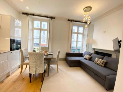 Stylish Apartments in Pimlico & Westminster - image 20