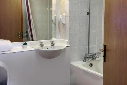 Orchid Epsom; Sure Hotel Collection by Best Western - image 13