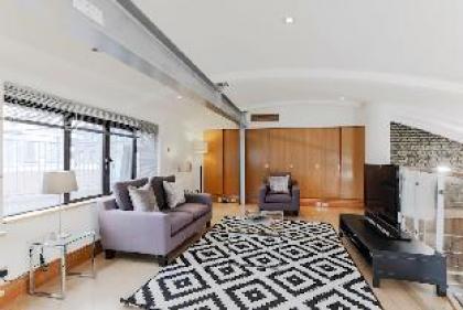 StayInn Monument Street - image 11