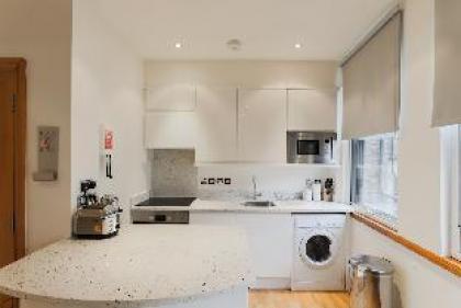 StayInn Monument Street - image 20