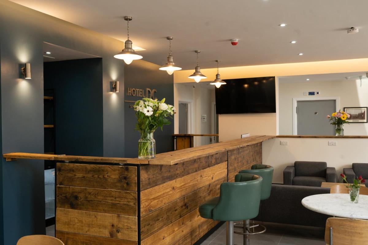 Hotel DC Stratford - image 2