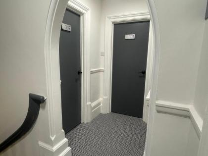 Woodford Hotel - image 3