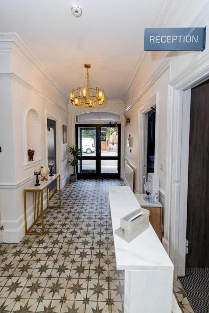 Woodford Hotel - image 5