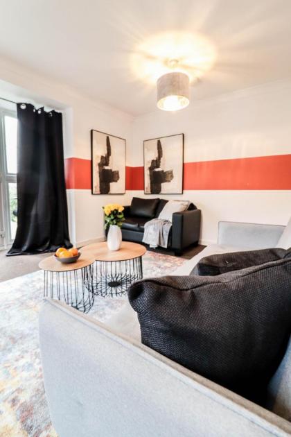Modern 2BR Flat in the heart of London - image 13
