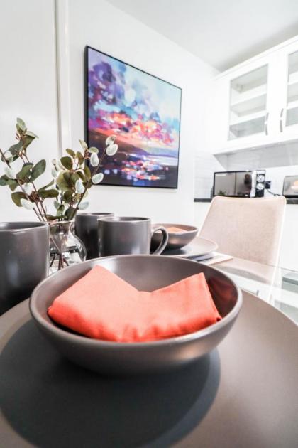 Modern 2BR Flat in the heart of London - image 19