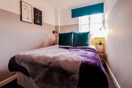 Modern 2BR Flat in the heart of London - image 20