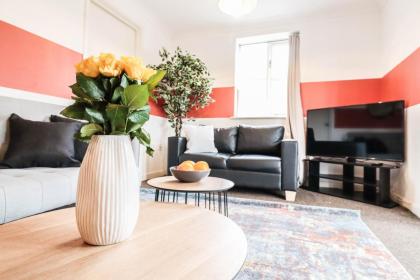 Modern 2BR Flat in the heart of London - image 3