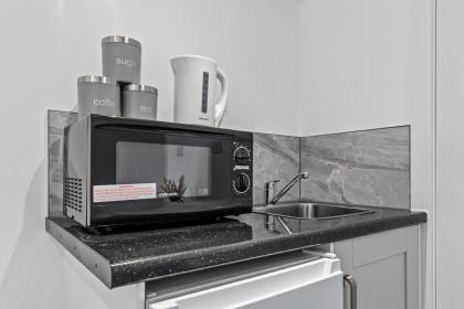 Impeccable Ensuite Room in Finsbury Park LondonN19 - image 8
