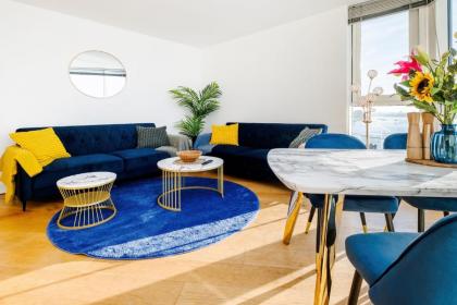 Riverview 2 Bedroom and 2 Bath Apartment - image 7