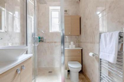 Bright & Central - 3BD Flat - Marylebone! - image 10