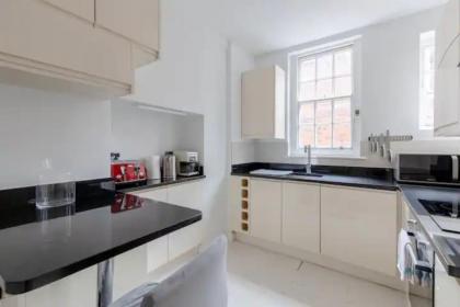 Bright & Central - 3BD Flat - Marylebone! - image 13
