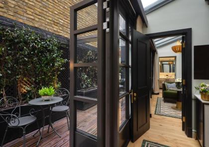 The Mayfair Townhouse - an Iconic Luxury Hotel - image 17