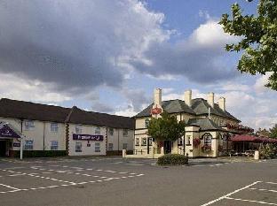 Premier Inn London Twickenham Stadium - image 3