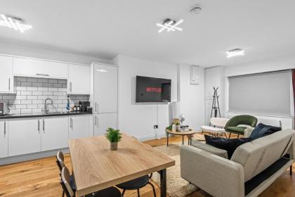 Londwell Chic Hyde Park Mews House