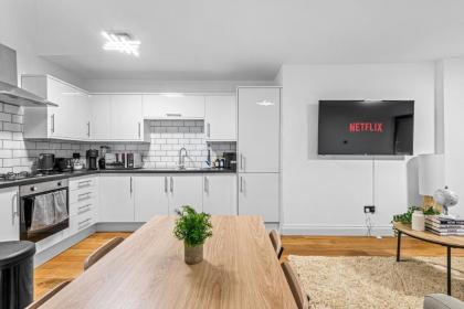 Londwell Chic Hyde Park Mews House - image 14