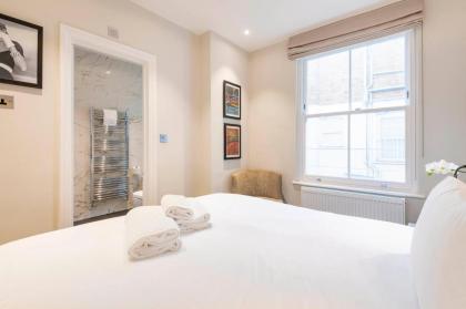 Luxury 2 bed in front of Museums - image 19