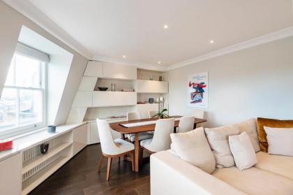 Luxury 2 bed in front of Museums - image 4