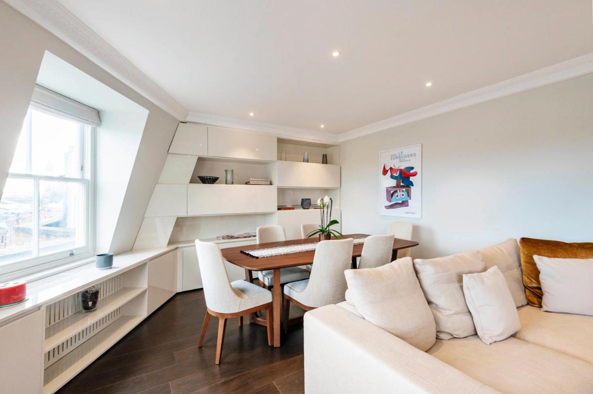 Luxury 2 bed in front of Museums - image 4