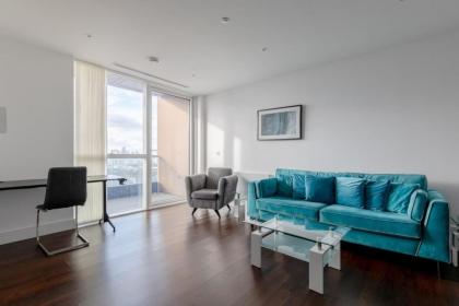 Chic 1BD Flat wViews of the Shard - South Quay! - image 20