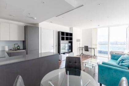Chic 1BD Flat wViews of the Shard - South Quay! - image 3