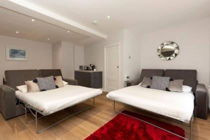 Premier Central London North Apartment - image 12