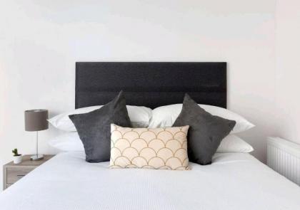 Premier Central London North Apartment - image 3