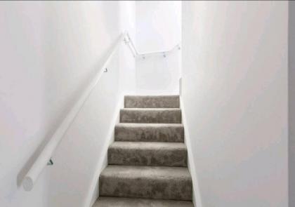 Premier Central London North Apartment - image 8