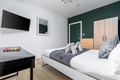 City Gate  - image 29