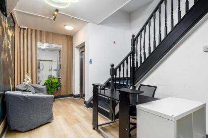 City Gate  - image 30