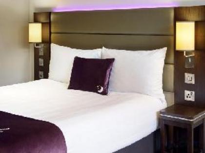 Premier Inn London Canary Wharf (Westferry) - image 10